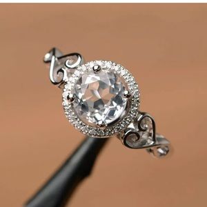 Elegant 925 Silver Rings Round Cut White Sapphire